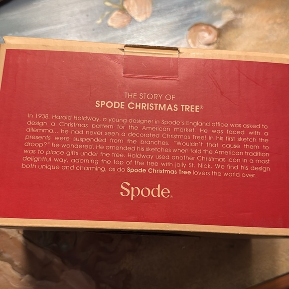 NIB Spode Christmas Tree mug set with spoons - Picture 5 of 16